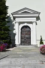 Hauptportal der Stadtpfarrkirche