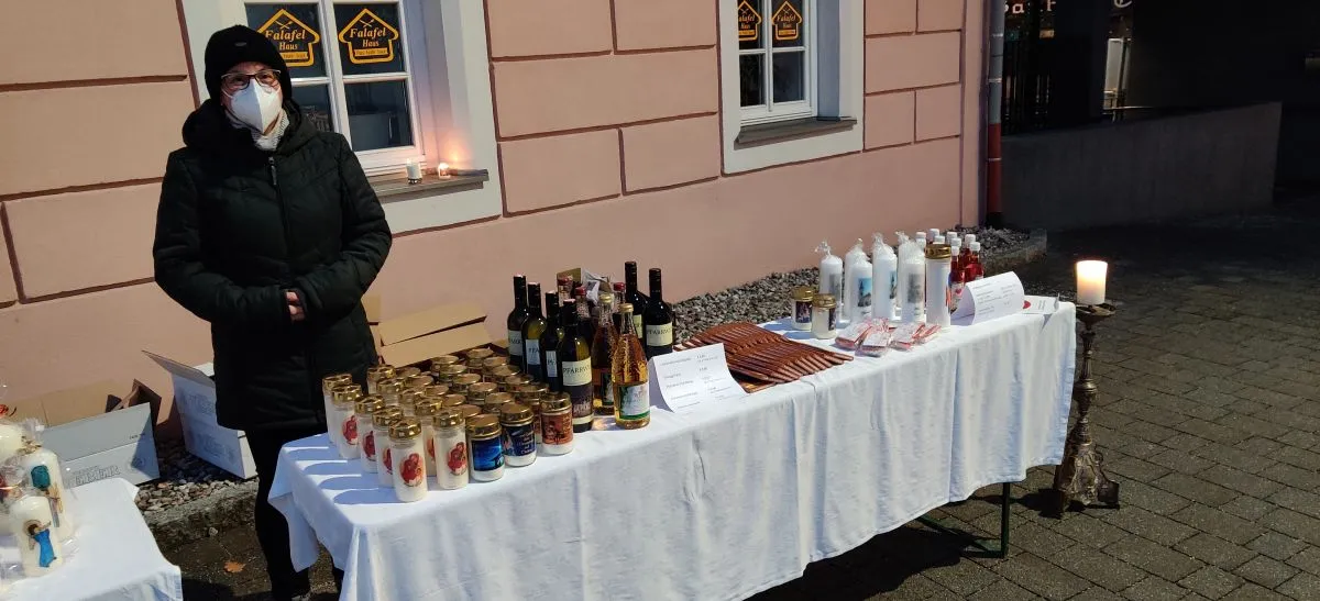Verkaufsstand im Kirchhof